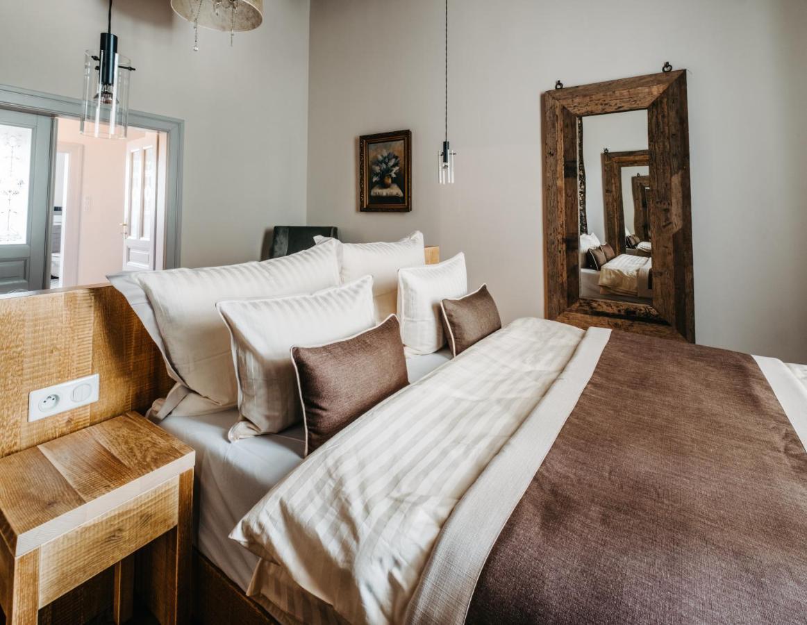 Boutique Hotel Corso Revnice ภายนอก รูปภาพ