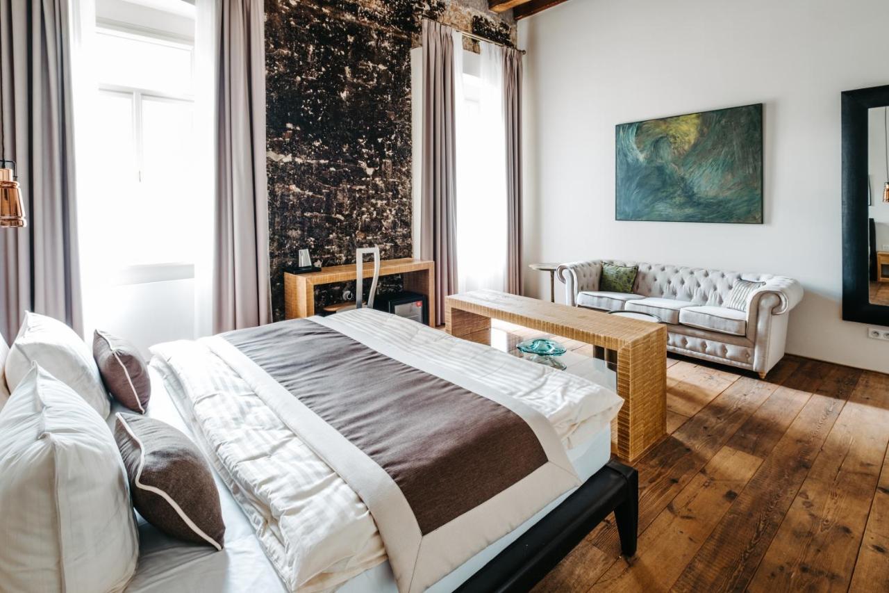 Boutique Hotel Corso Revnice ภายนอก รูปภาพ