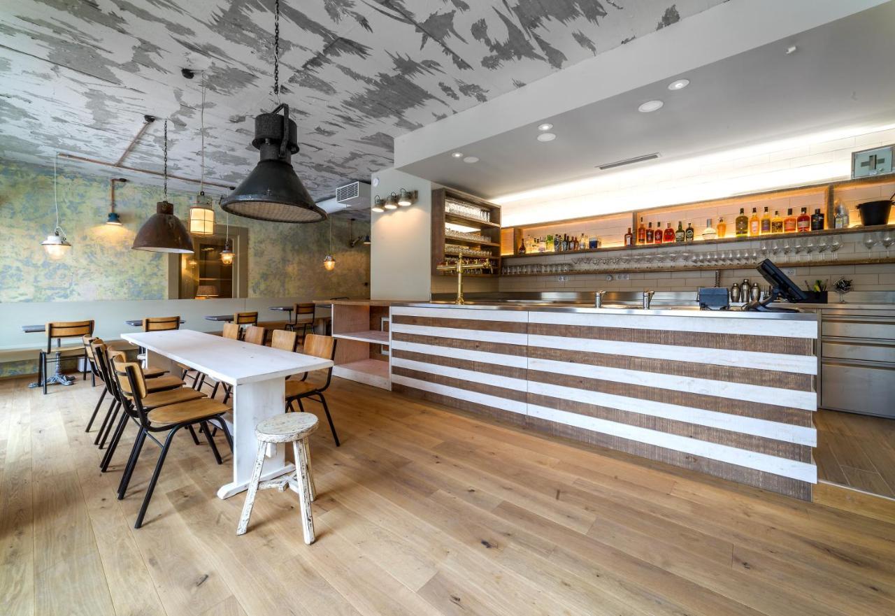 Boutique Hotel Corso Revnice ภายนอก รูปภาพ
