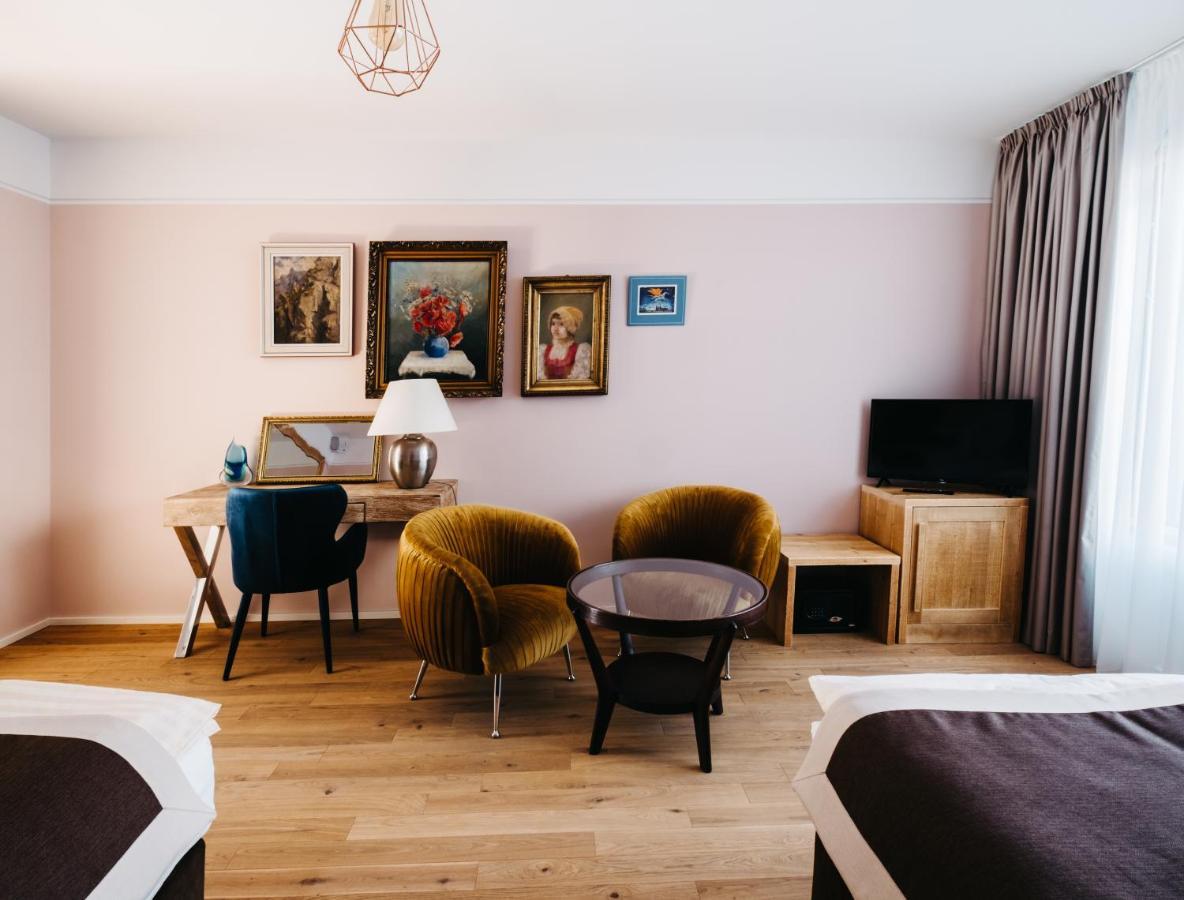 Boutique Hotel Corso Revnice ภายนอก รูปภาพ